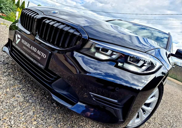 samochody osobowe BMW Seria 3 cena 93900 przebieg: 147000, rok produkcji 2019 z Dzierżoniów